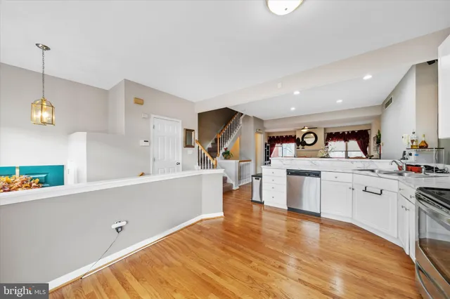 $399,900 | 201 Thomas Lane South, Newark, DE 19711