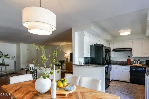 $598,000 | 120 South Sierra Madre Boulevard, Unit 205, Pasadena, CA 91107