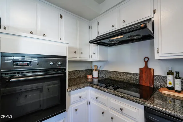 $618,000 | 120 South Sierra Madre Boulevard, Unit 205, Pasadena, CA 91107