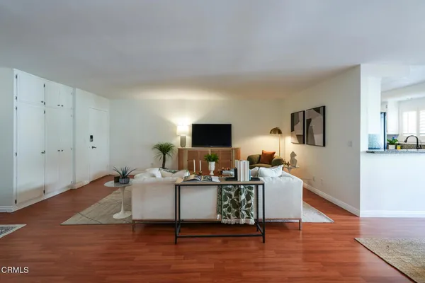 $598,000 | 120 South Sierra Madre Boulevard, Unit 205, Pasadena, CA 91107