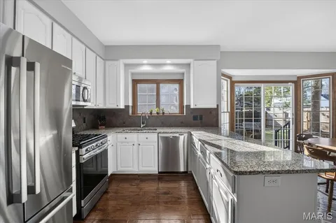 $495,000 | 609 Wyatt Drive, St. Peters, MO 63376