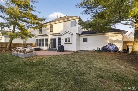 $495,000 | 609 Wyatt Drive, St. Peters, MO 63376