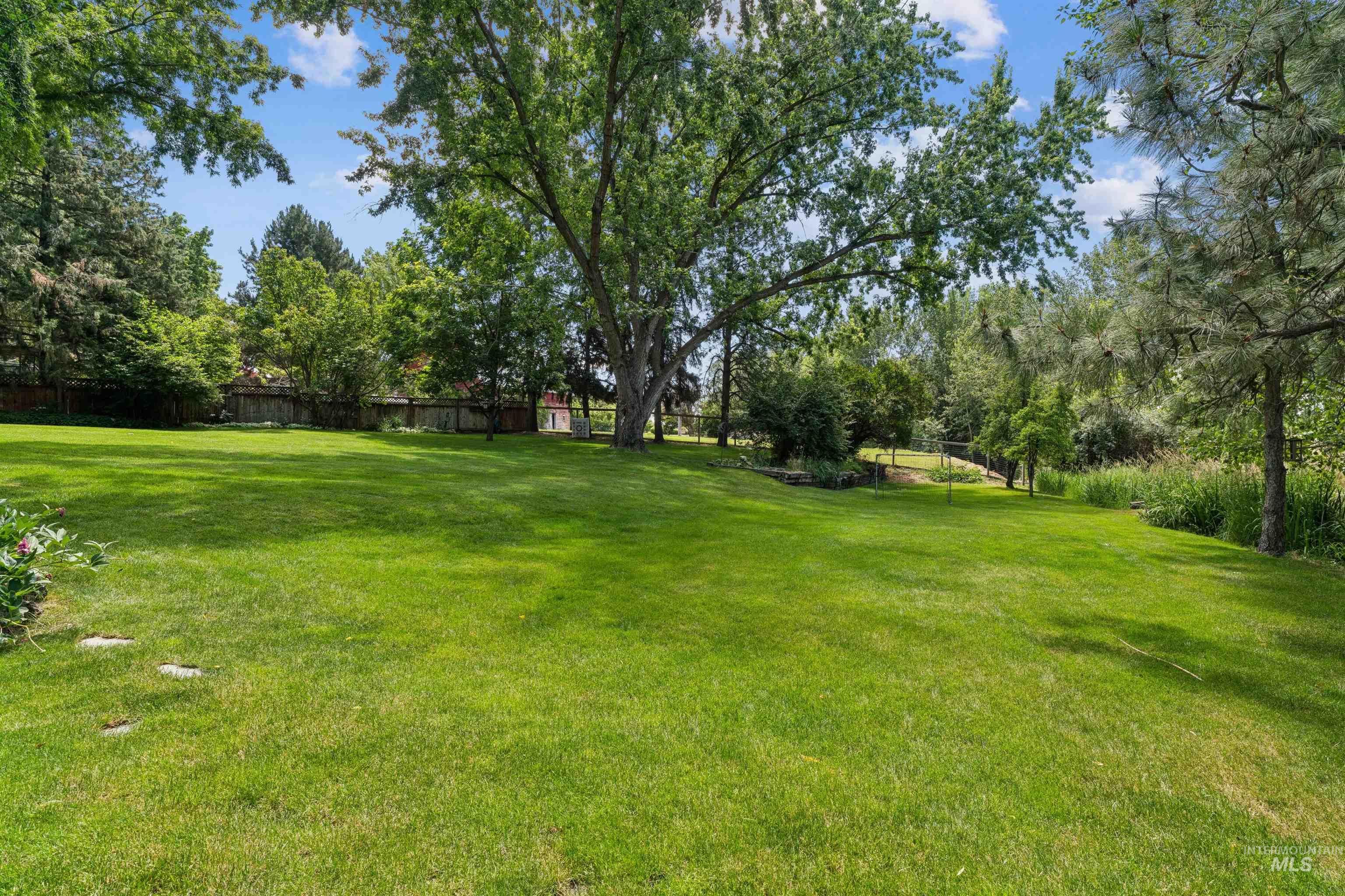 359 North Rene Place Eagle, ID 83616 - Photo 42 of 50