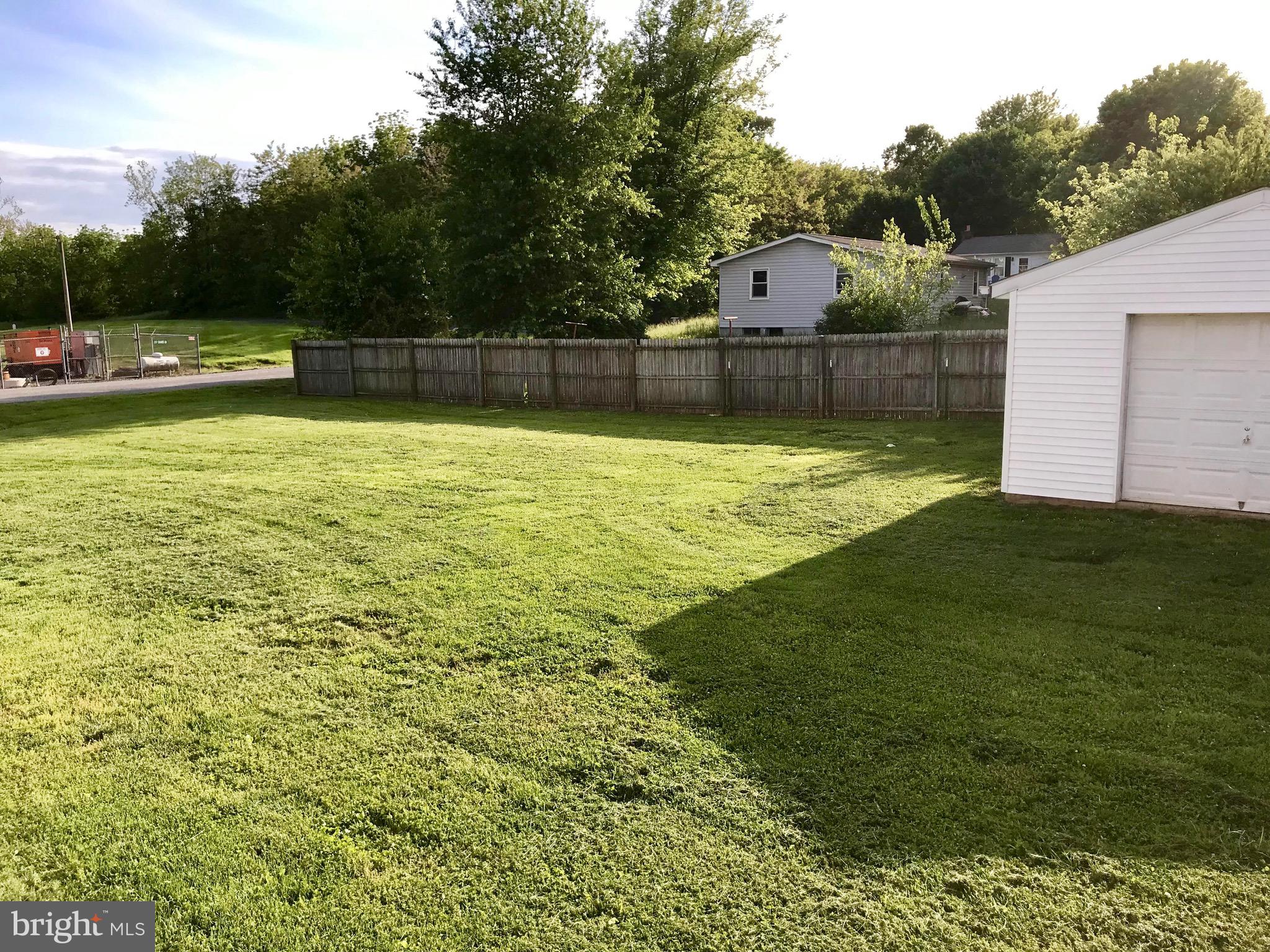 15 Lemon Road Ranson, WV 25438 - Photo 5 of 30