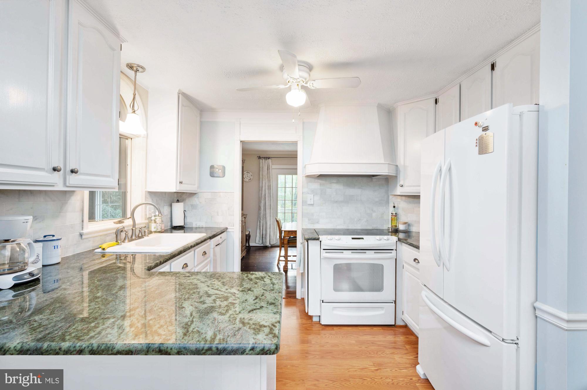 6218 Colchester Road Fairfax, VA 22030 - Photo 11 of 52 Gallery Image 11