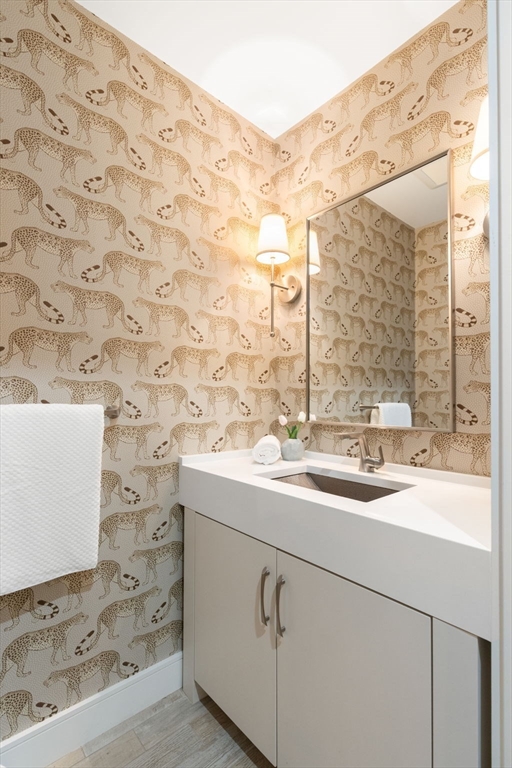 11 Haven Street Dover, MA 02030 - Photo 13 of 42