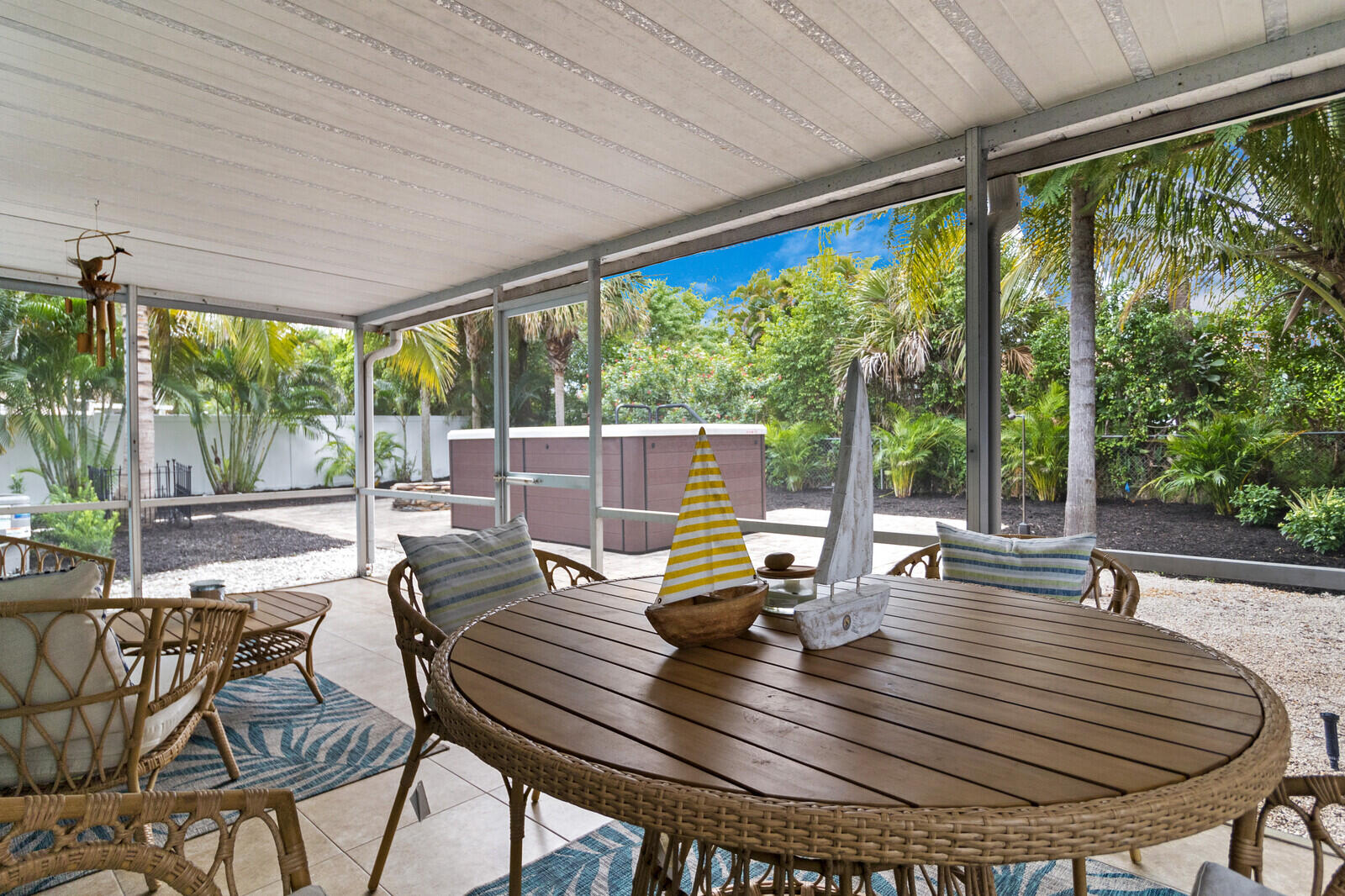 2101 Northeast 4th Way Boca Raton, FL 33431 - Photo 21 of 38 25_HD2101_ne_4th_way25_mls