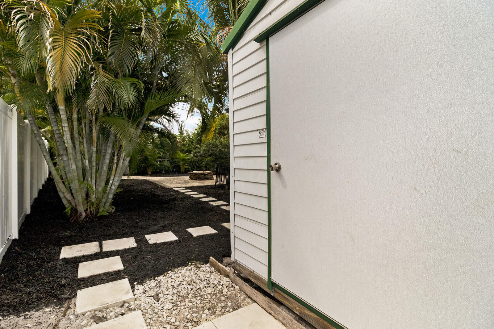 2101 Northeast 4th Way Boca Raton, FL 33431 - Photo 30 of 38 33_HD2101_ne_4th_way33_mls