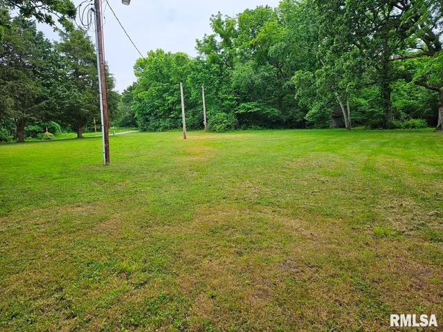 $265,000 | 13973 Halliday Road, Shipman, IL 62685