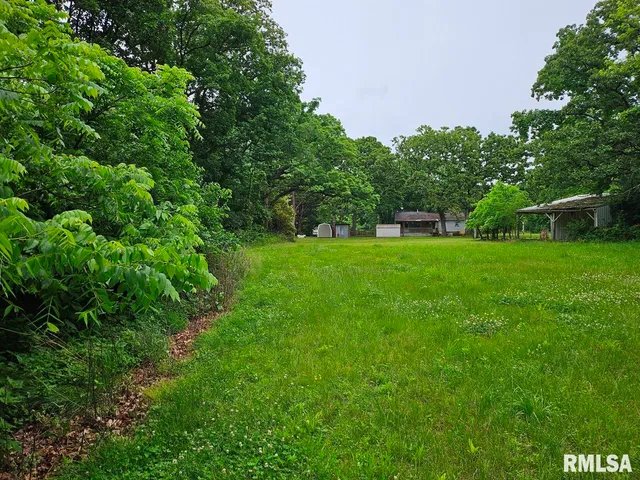 $265,000 | 13973 Halliday Road, Shipman, IL 62685