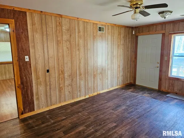 $265,000 | 13973 Halliday Road, Shipman, IL 62685