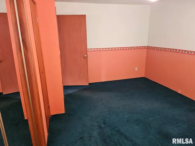 $265,000 | 13973 Halliday Road, Shipman, IL 62685