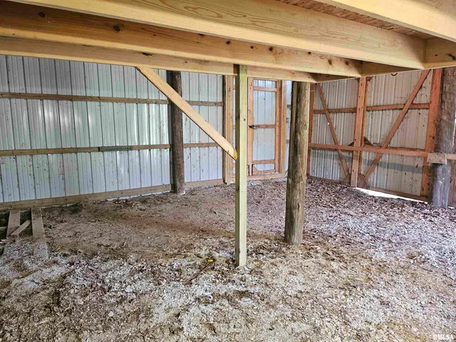 $265,000 | 13973 Halliday Road, Shipman, IL 62685