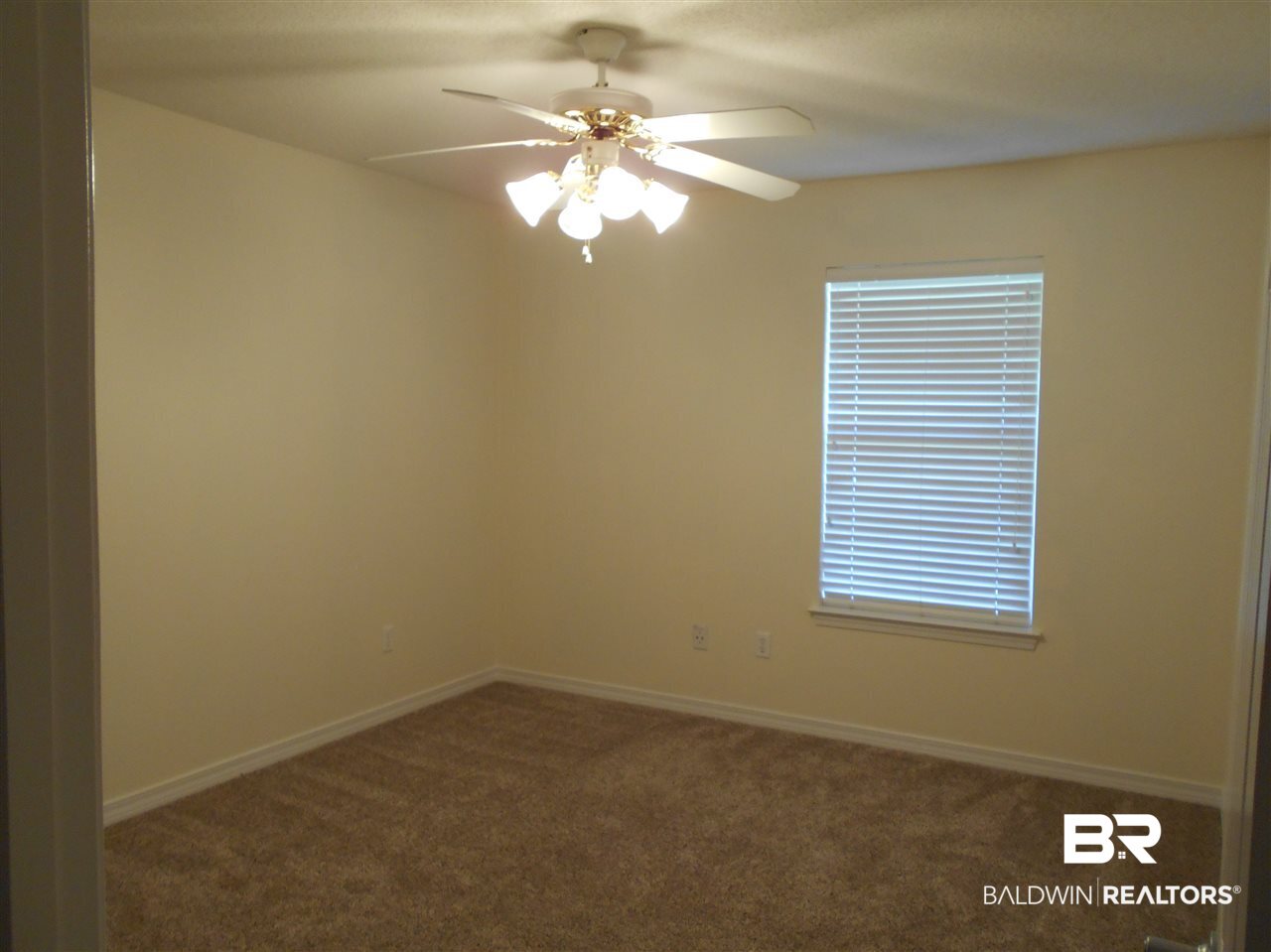 112 Vivian Loop Fairhope, AL 36532 - Photo 9 of 11