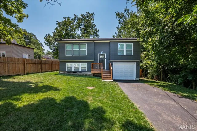 $273,000 | 92 West 3rd Street, Pevely, MO 63070