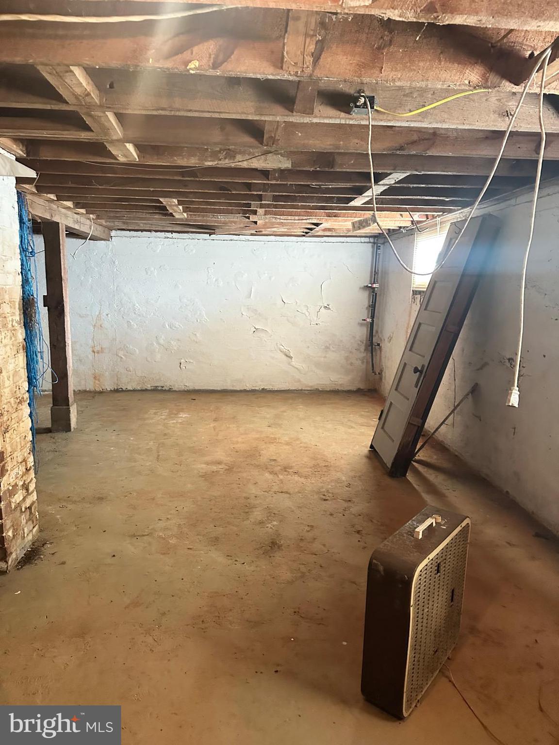 316 Greenbank Road Fredericksburg, VA 22406 - Photo 7 of 8 a view of an empty room