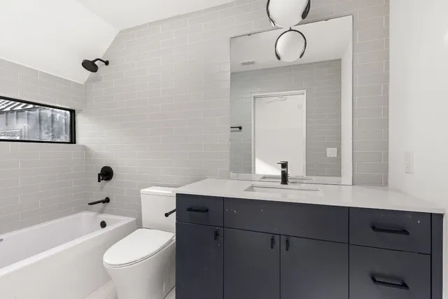 $10,000 | 1603 Chelsea Lane, Unit 3, Austin, TX 78704