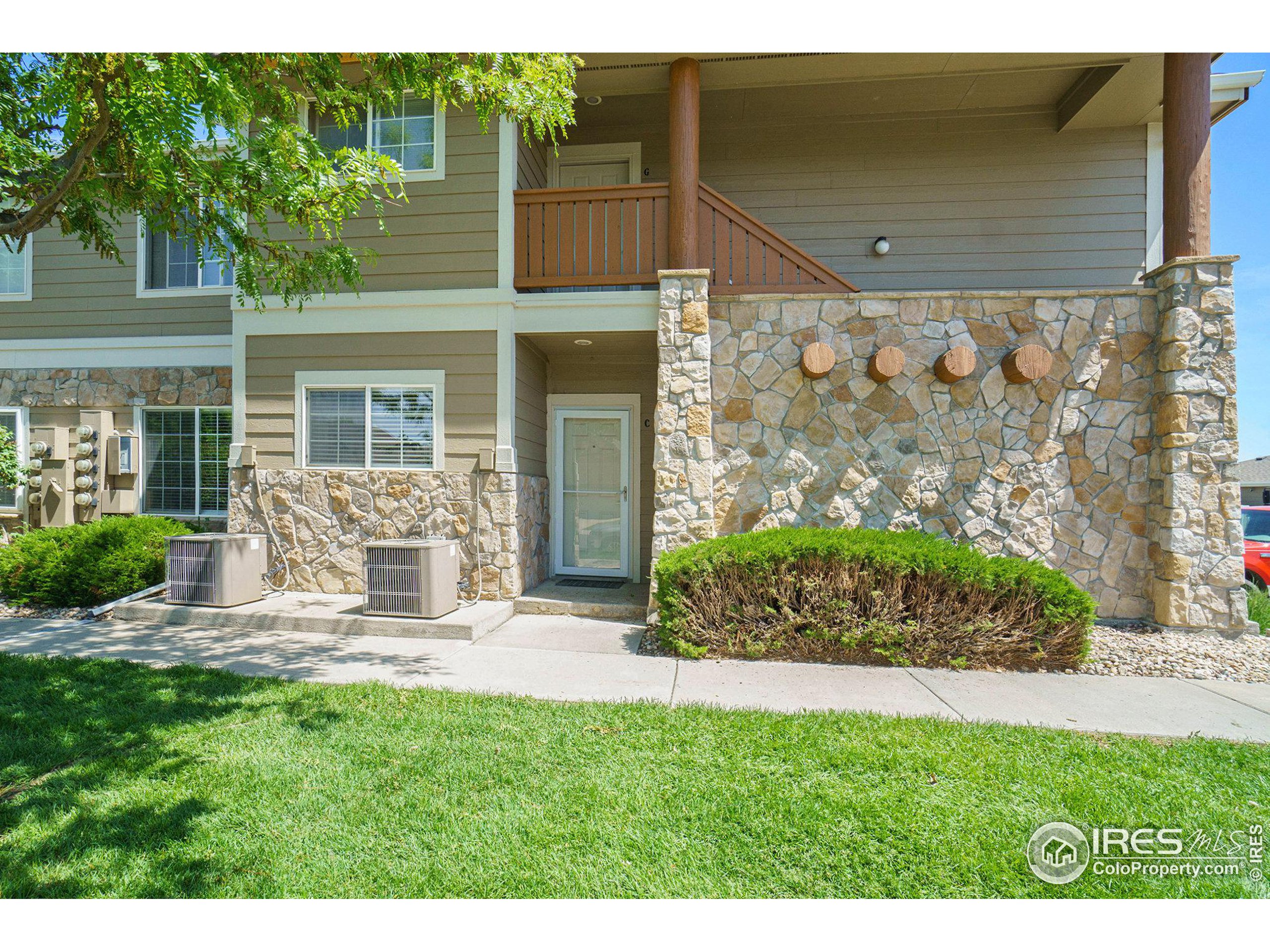 138 Beacon Way Windsor, CO 80550 - Photo 2 of 22