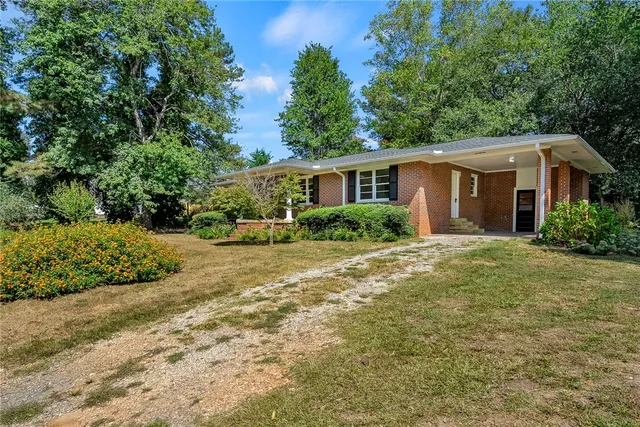 $219,900 | 203 Maple Park Drive, Williamston, SC 29697