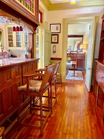 $898,000 | 731 Broadway, Columbus, GA 31901