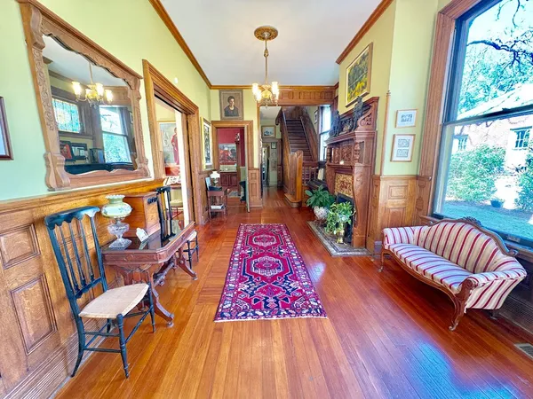 $898,000 | 731 Broadway, Columbus, GA 31901