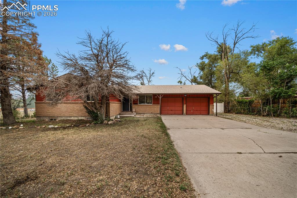 11 Mac Naughton Road Pueblo, CO 81001 - Photo 1 of 28
