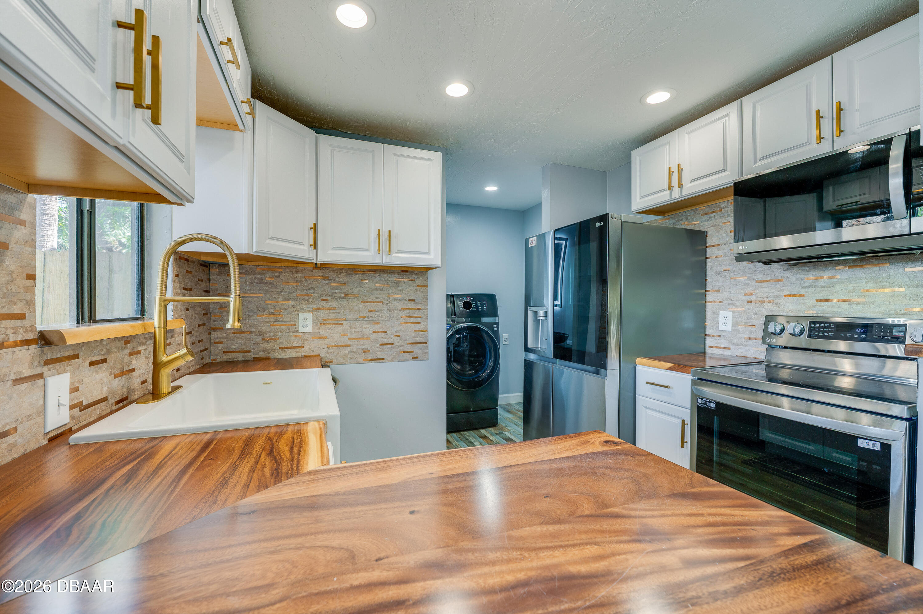 322 Canal Road, Unit 27 Edgewater, FL 32132 - Photo 10 of 27 322 Canal Rd. #27-7