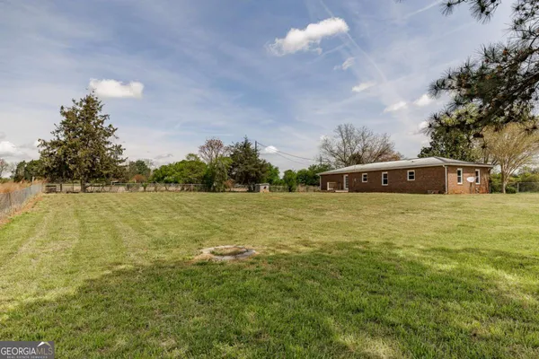 $299,000 | 386 Sandy Creek Road, Danielsville, GA 30633