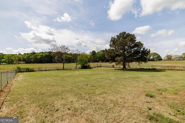 $299,000 | 386 Sandy Creek Road, Danielsville, GA 30633