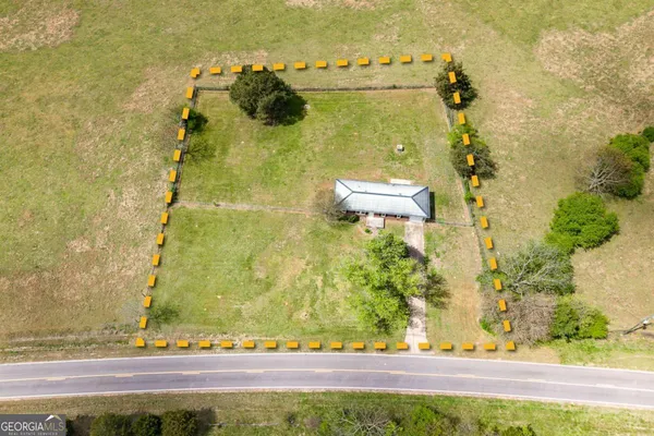 $299,000 | 386 Sandy Creek Road, Danielsville, GA 30633