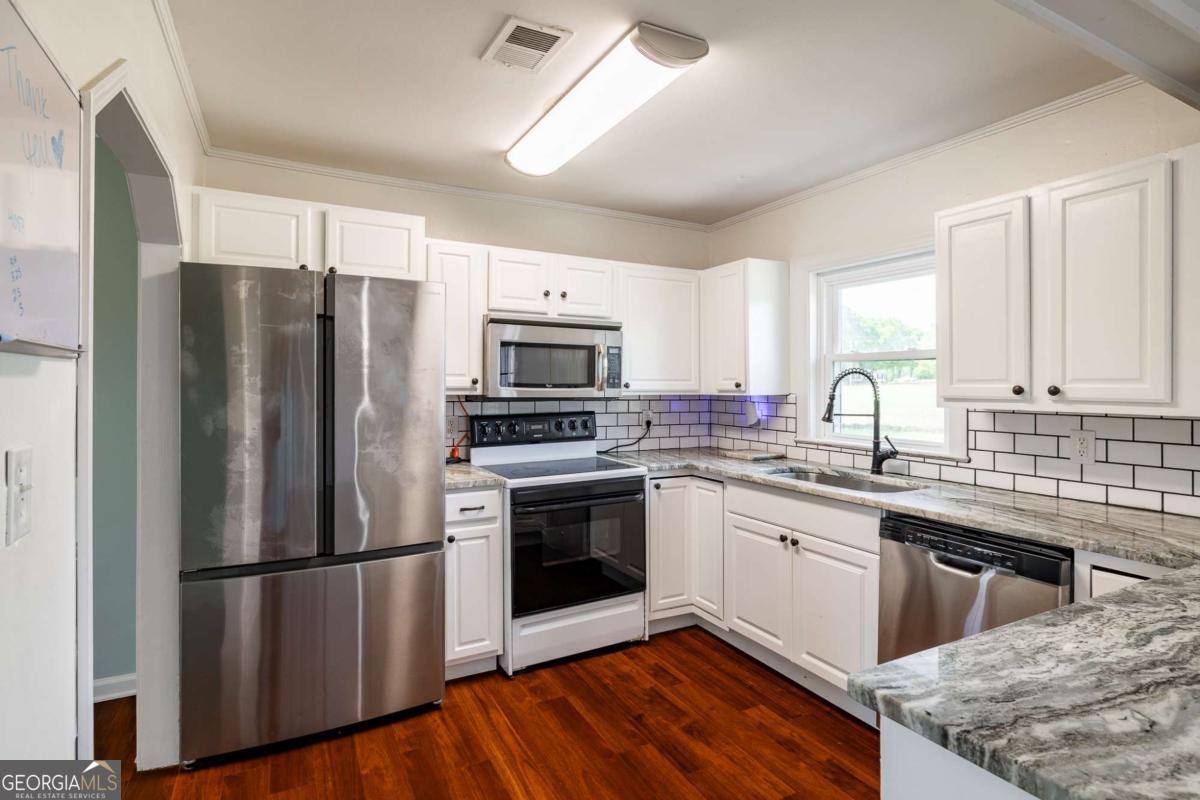 386 Sandy Creek Road Danielsville, GA 30633 - Photo 8 of 42