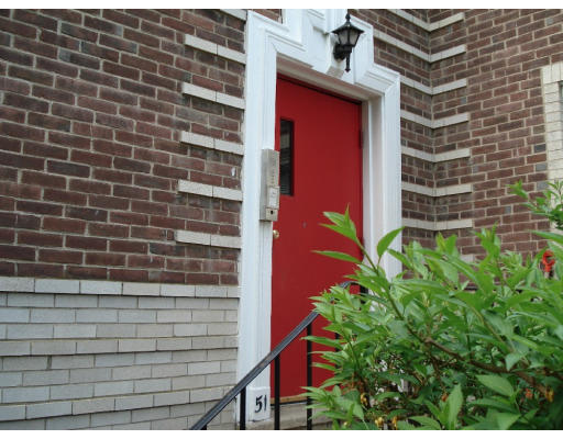 51 Newman Road, Unit 511 Malden, MA 02148 - Photo 1 of 4