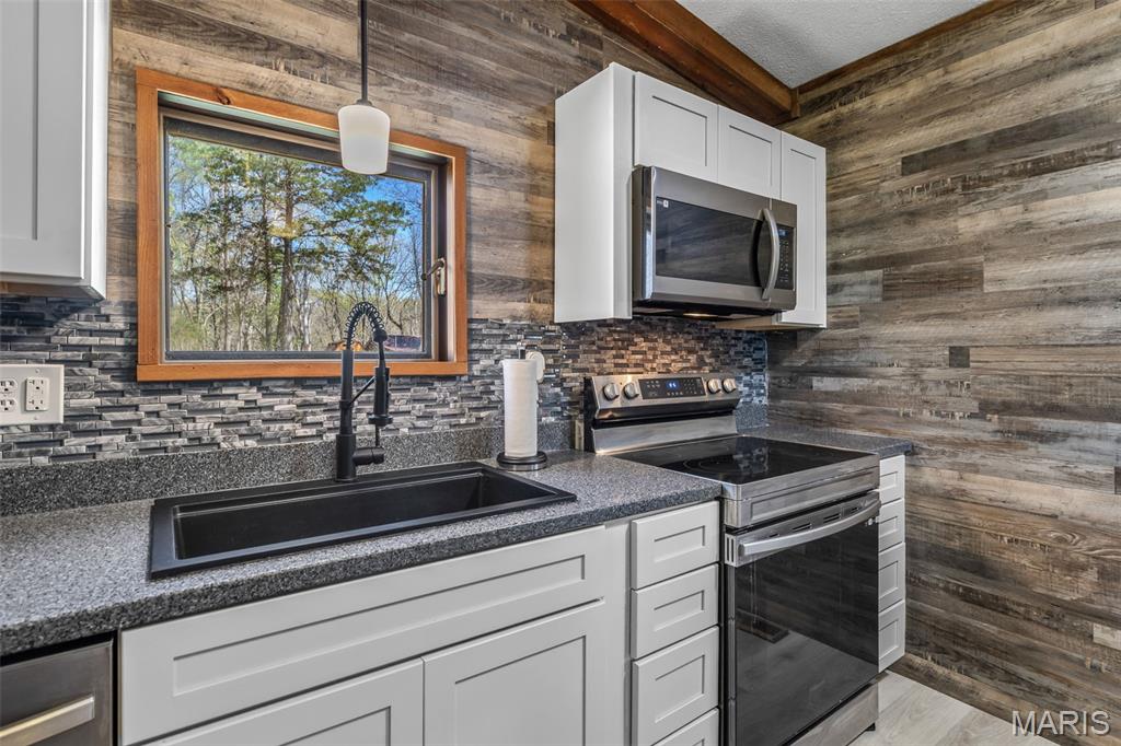 12554 Hill Road Ste. Genevieve, MO 63670 - Photo 12 of 45