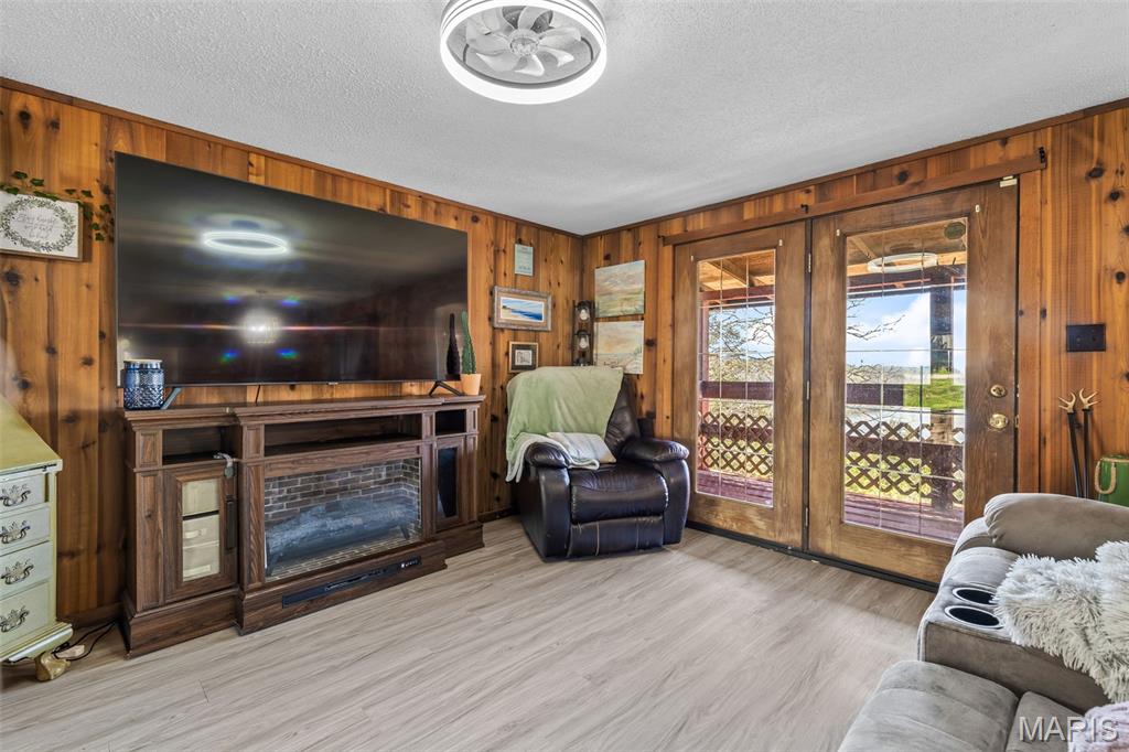 12554 Hill Road Ste. Genevieve, MO 63670 - Photo 3 of 45