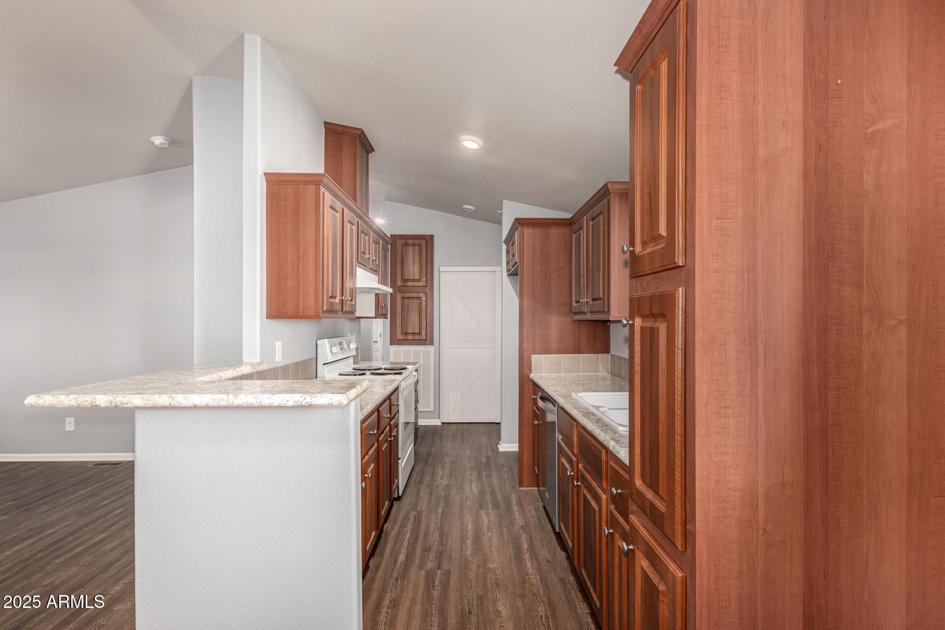 2605 South Tomahawk Road, Unit 120 Apache Junction, AZ 85119 - Photo 12 of 31 10-Tomahawk