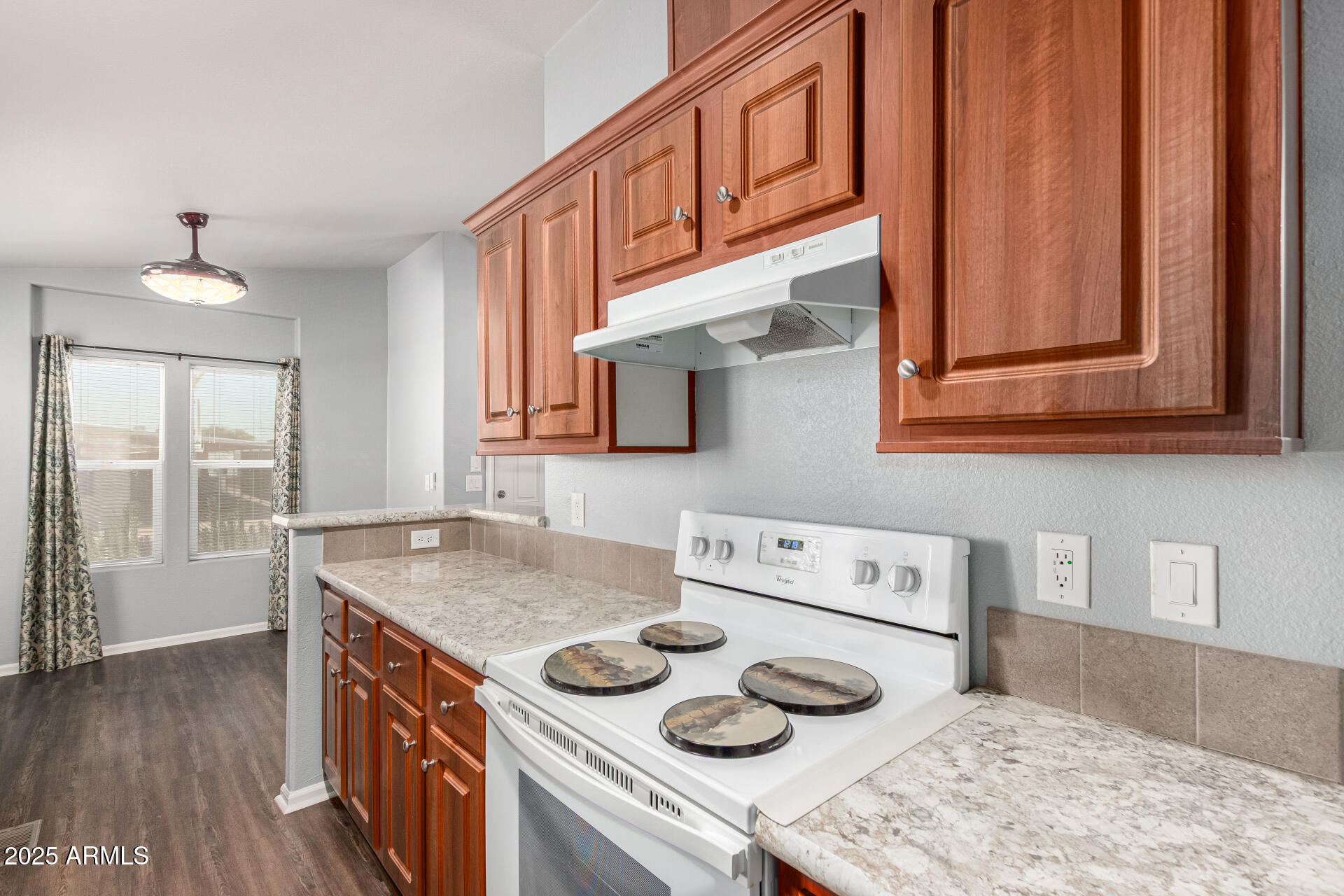 2605 South Tomahawk Road, Unit 120 Apache Junction, AZ 85119 - Photo 15 of 31 13-Tomahawk