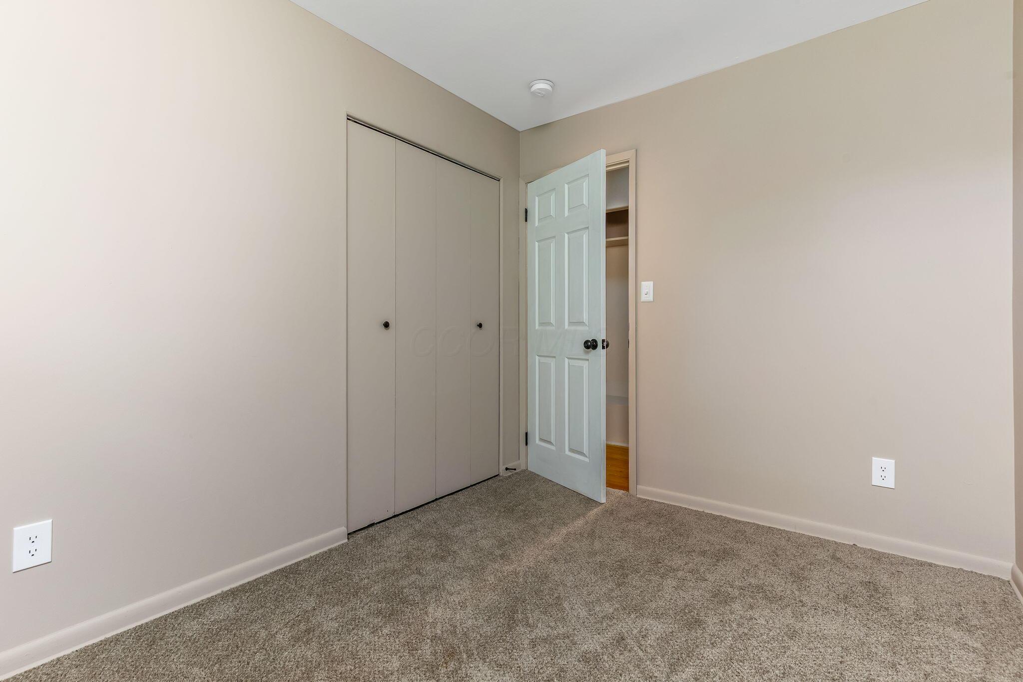 2781 Kenilworth Road Columbus, OH 43219 - Photo 17 of 35