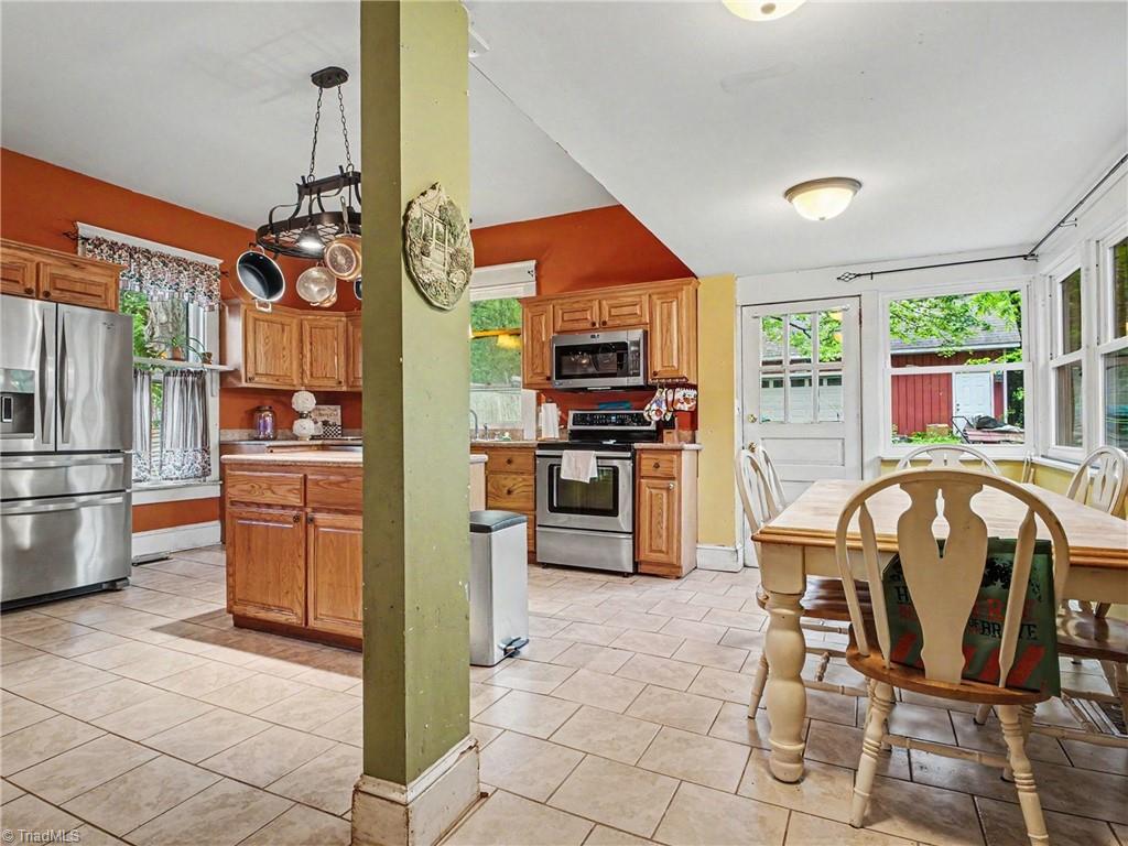 620 South Fulton Street Salisbury, NC 28144 - Photo 4 of 29