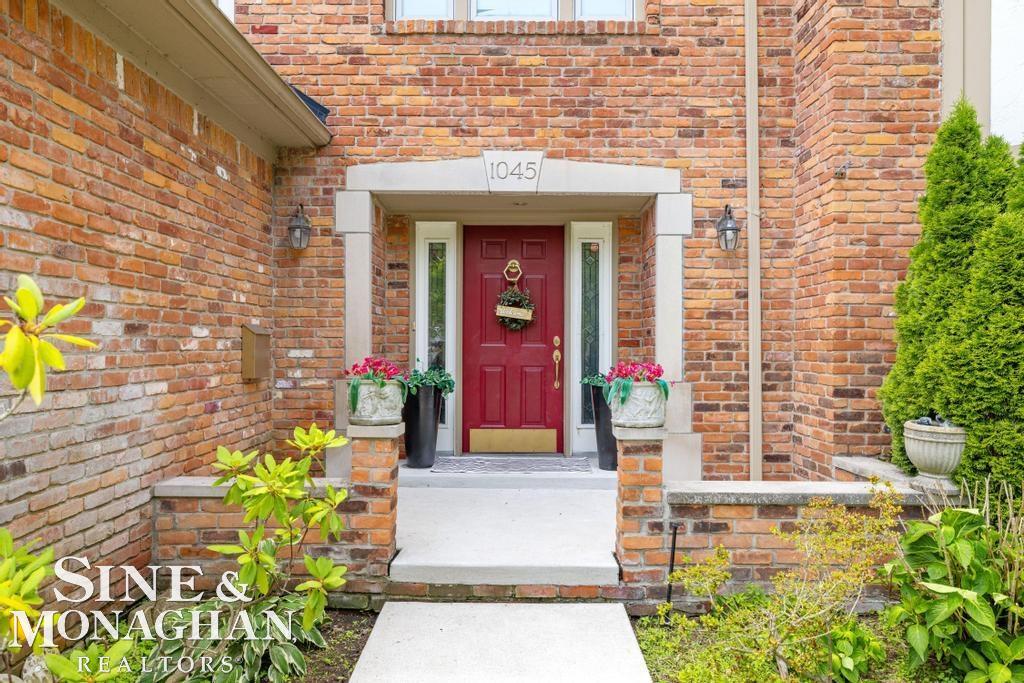 1045 Whittier Road Grosse Pointe Park, MI 48230 - Photo 3 of 82