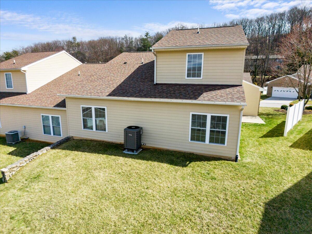 3409 Laurel Circle Roanoke, VA 24018 - Photo 32 of 34 a view of a house with a yard