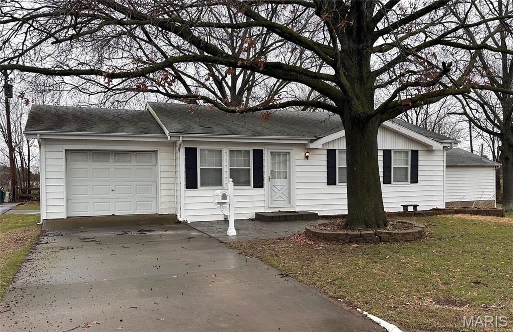 414 Short Street Red Bud, IL 62278 - Photo 1 of 1