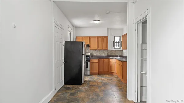 $2,650 | 39 Victor Street, Unit 2, Yonkers, NY 10701