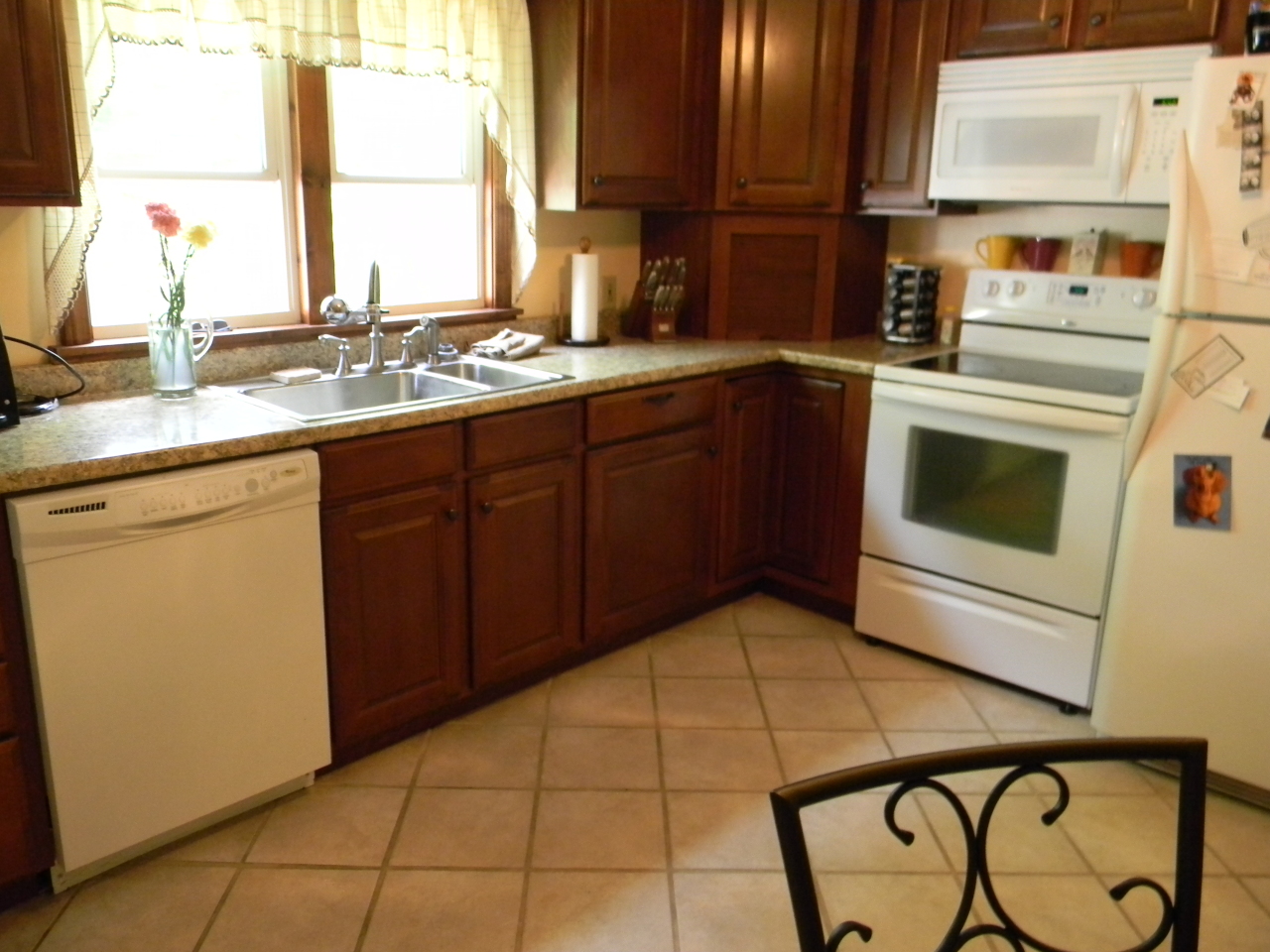 10 Ridge Avenue Pittsfield, MA 01201 - Photo 3 of 21 Kitchen