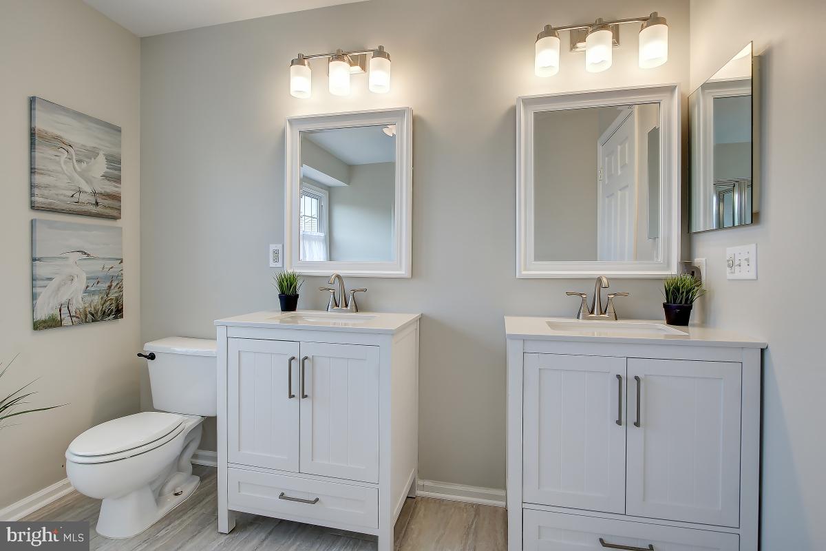 8167 Barnwood Road Manassas, VA 20110 - Photo 25 of 50 Double Vanities