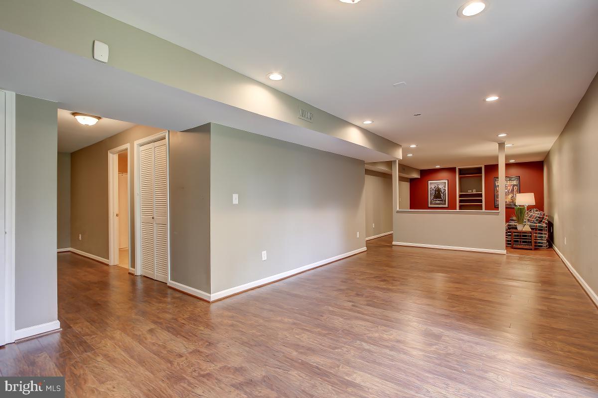 8167 Barnwood Road Manassas, VA 20110 - Photo 36 of 50 Professionally Painted