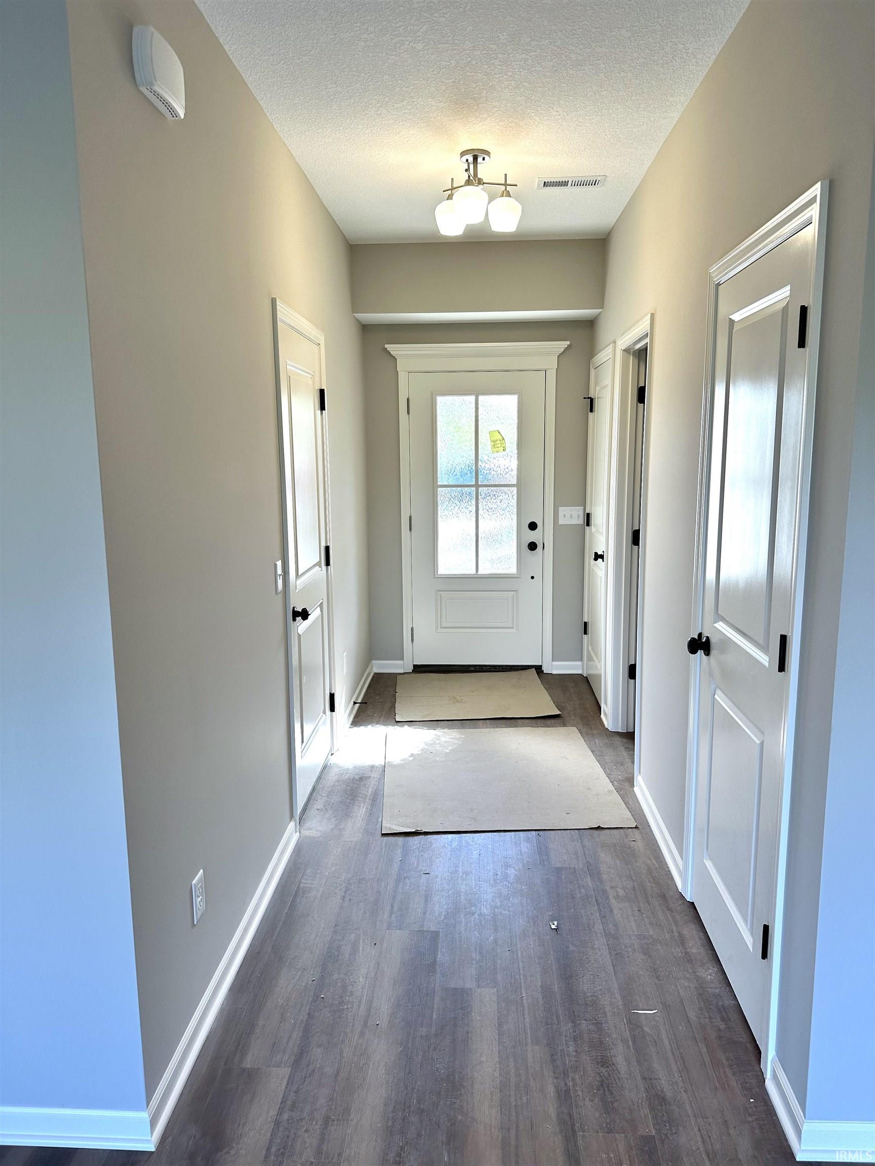 6343 Rockingham Drive Fort Wayne, IN 46835 - Photo 8 of 11