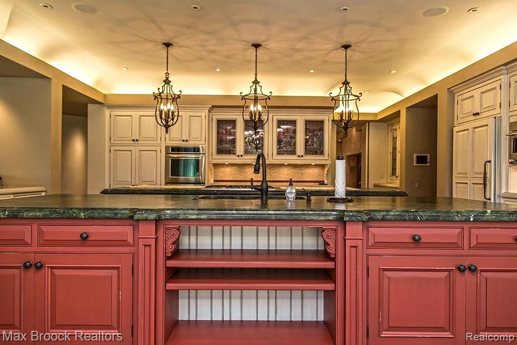 1222 Orchard Ridge Road Bloomfield Hills, MI 48304 - Photo 15 of 31 IMG_7945RC.jpg