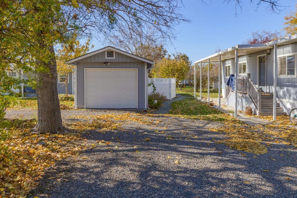 5953 Table Rock Road Central Point, OR 97502 - Photo 5 of 28 Additional Photo