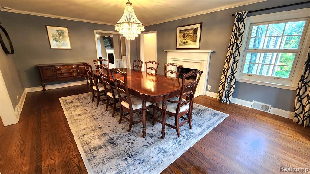 1031 Cadieux Road Grosse Pointe Park, MI 48230 - Photo 6 of 33