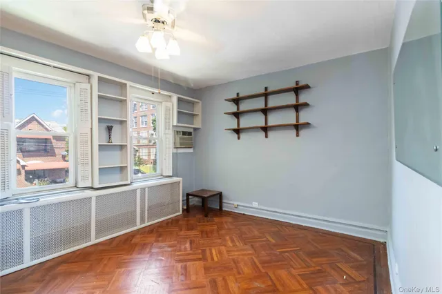 $800,000 | 97-18 25th Avenue | East Elmhurst
